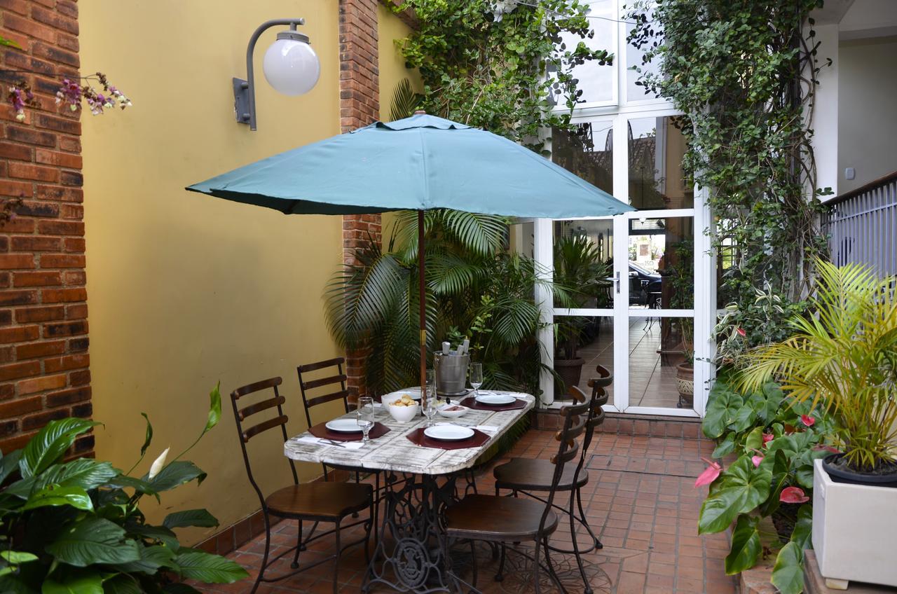Casa Do Manequinho Hotel E Restaurante Пираи Экстерьер фото