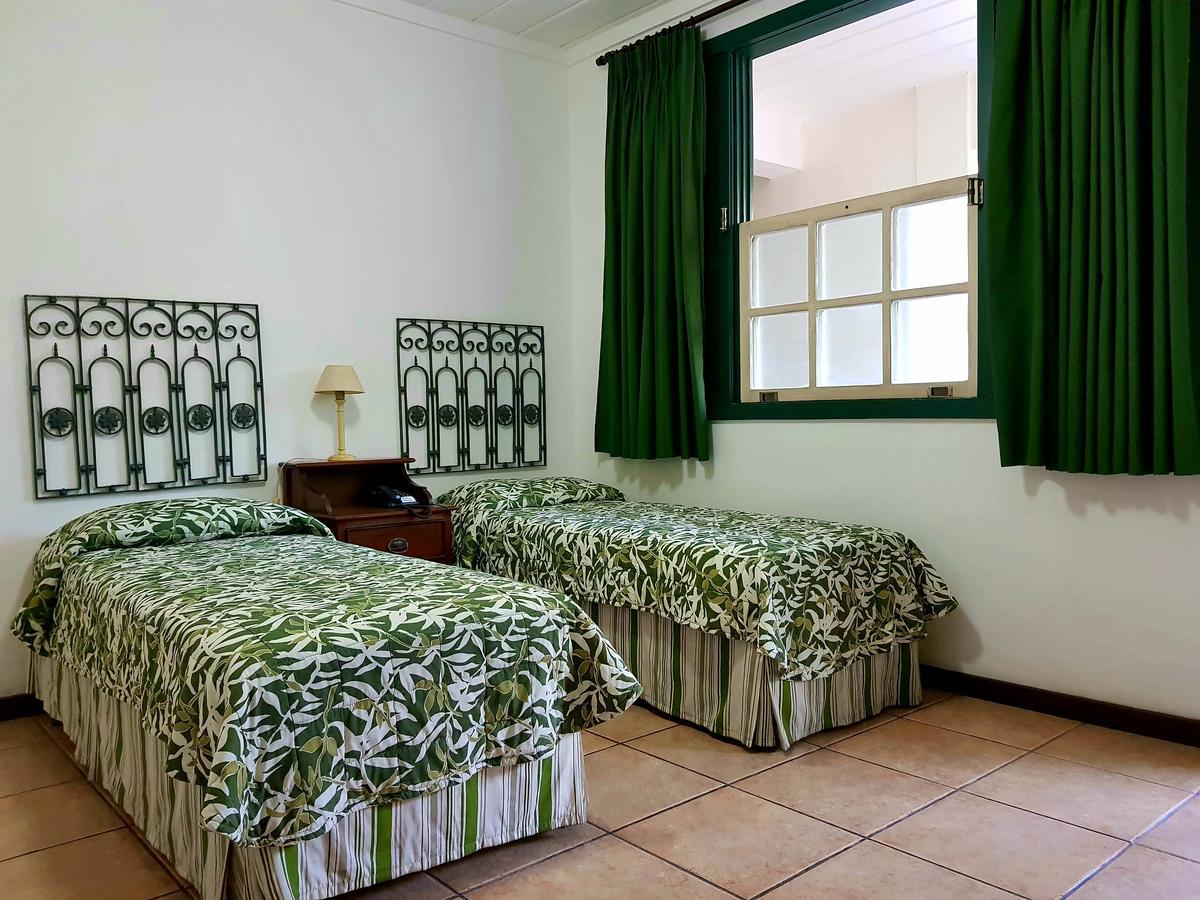 Casa Do Manequinho Hotel E Restaurante Пираи Экстерьер фото